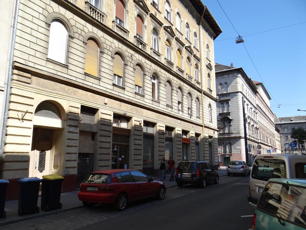Maxim Apartman Budapest Exteriör bild